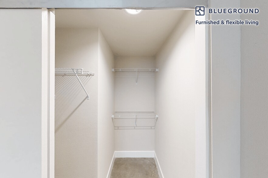 Building Photo - 7400 Center Ave