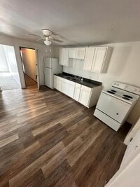 Building Photo - 14-16 Bridge Ct