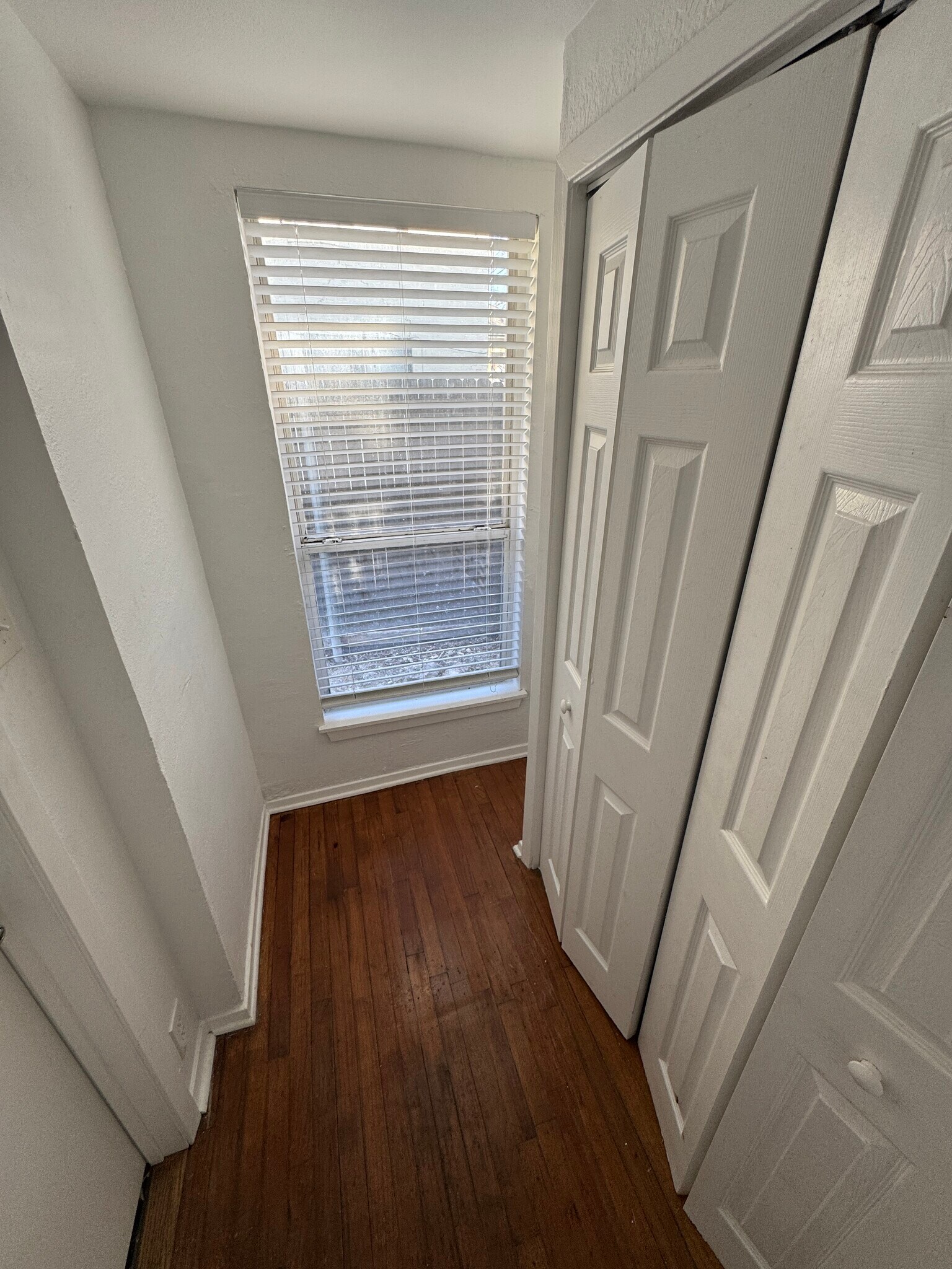 Building Photo - 5305 Reiger Ave