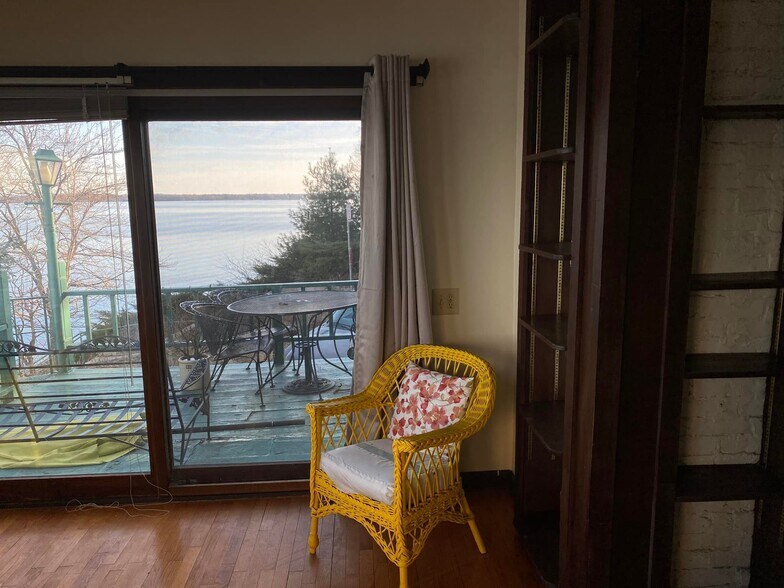 Building Photo - 1001 Rutledge Ct