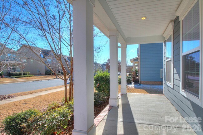 Building Photo - 4008 Silverwood Dr