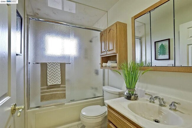 Building Photo - 4165 Sabio Ct