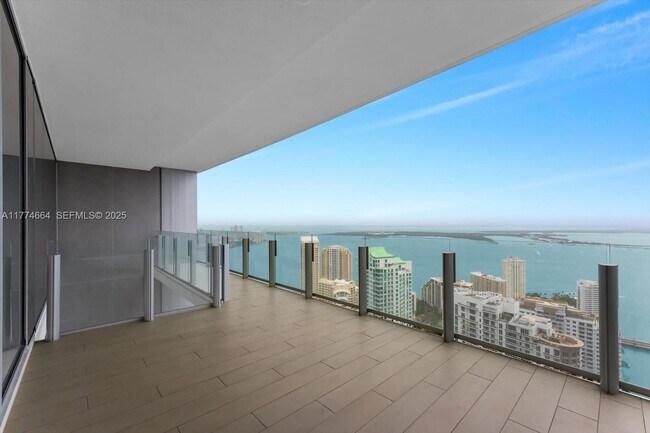 Building Photo - 300 Biscayne Blvd Way