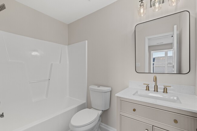 Building Photo - 365 E Williams St