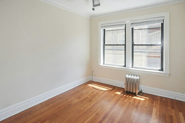 Building Photo - 4717 N Leavitt St