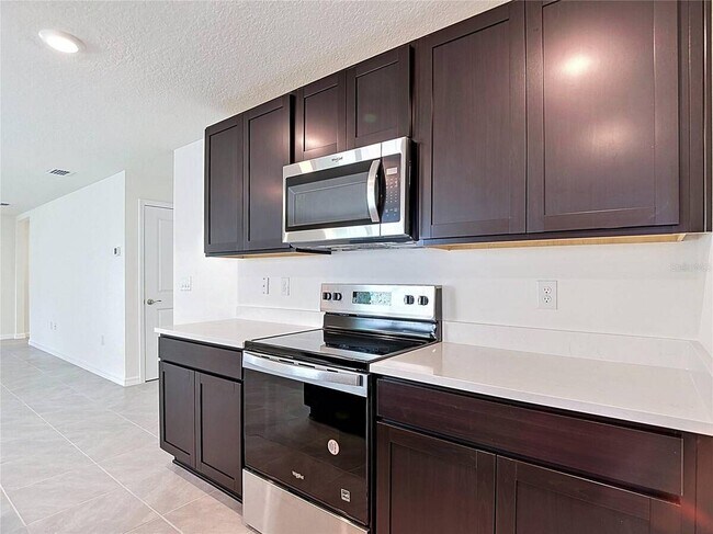 Building Photo - 31115 Silver Stage Dr