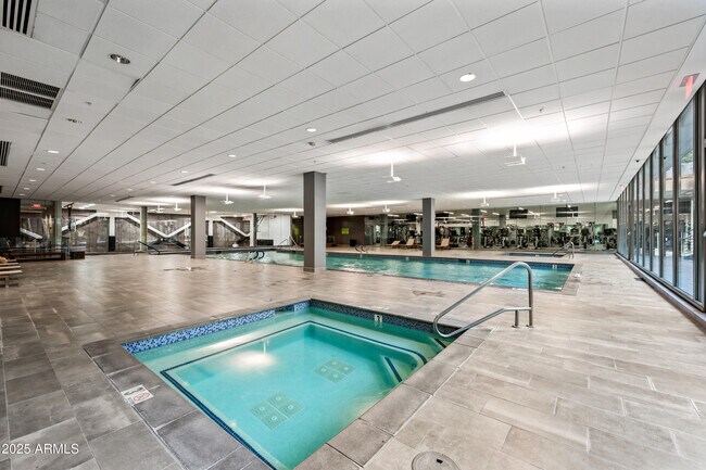 Building Photo - 7167 E Rancho Vista Dr