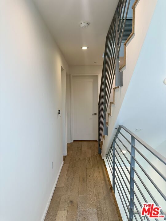 Building Photo - 5403 W Wilshire Vista Ln