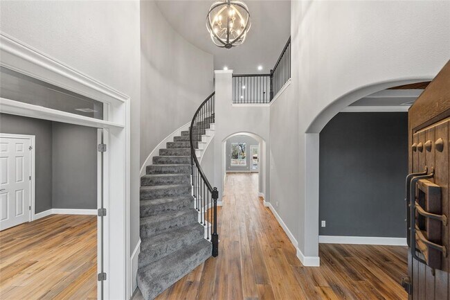 Building Photo - 408 Saddlehorn Dr