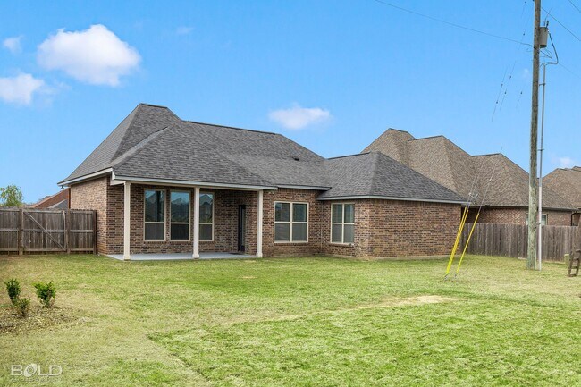 Building Photo - 3 Bedroom 2 Bath in Cypress Bend