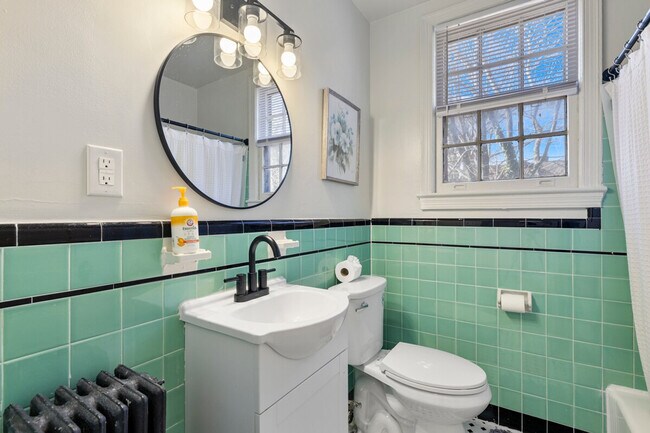 Building Photo - 4223 Alabama Ave SE