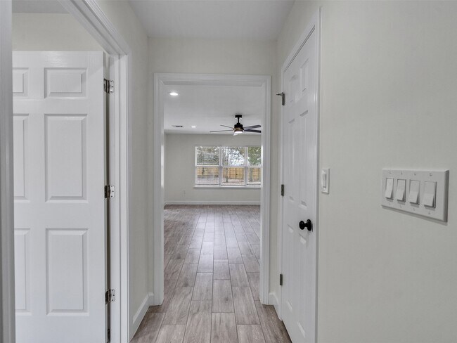 Building Photo - 4835 County Rd 380