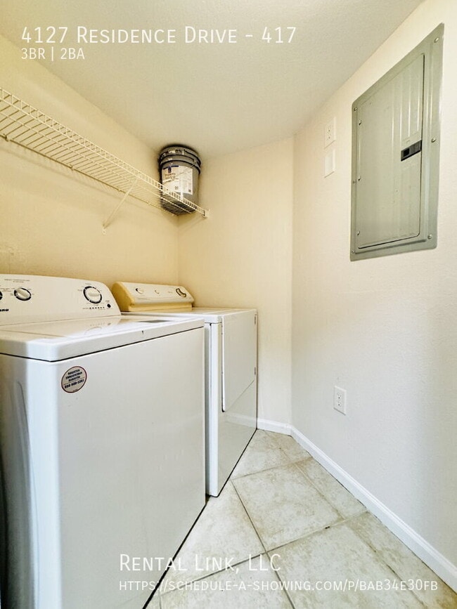 Building Photo - 4127 Residence Drive