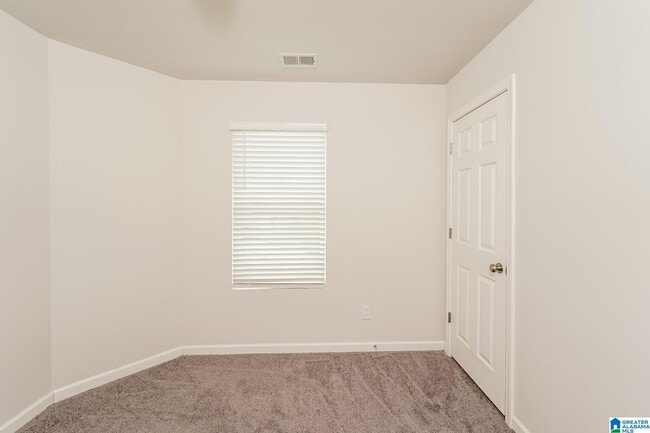 Building Photo - 395 Americana Dr