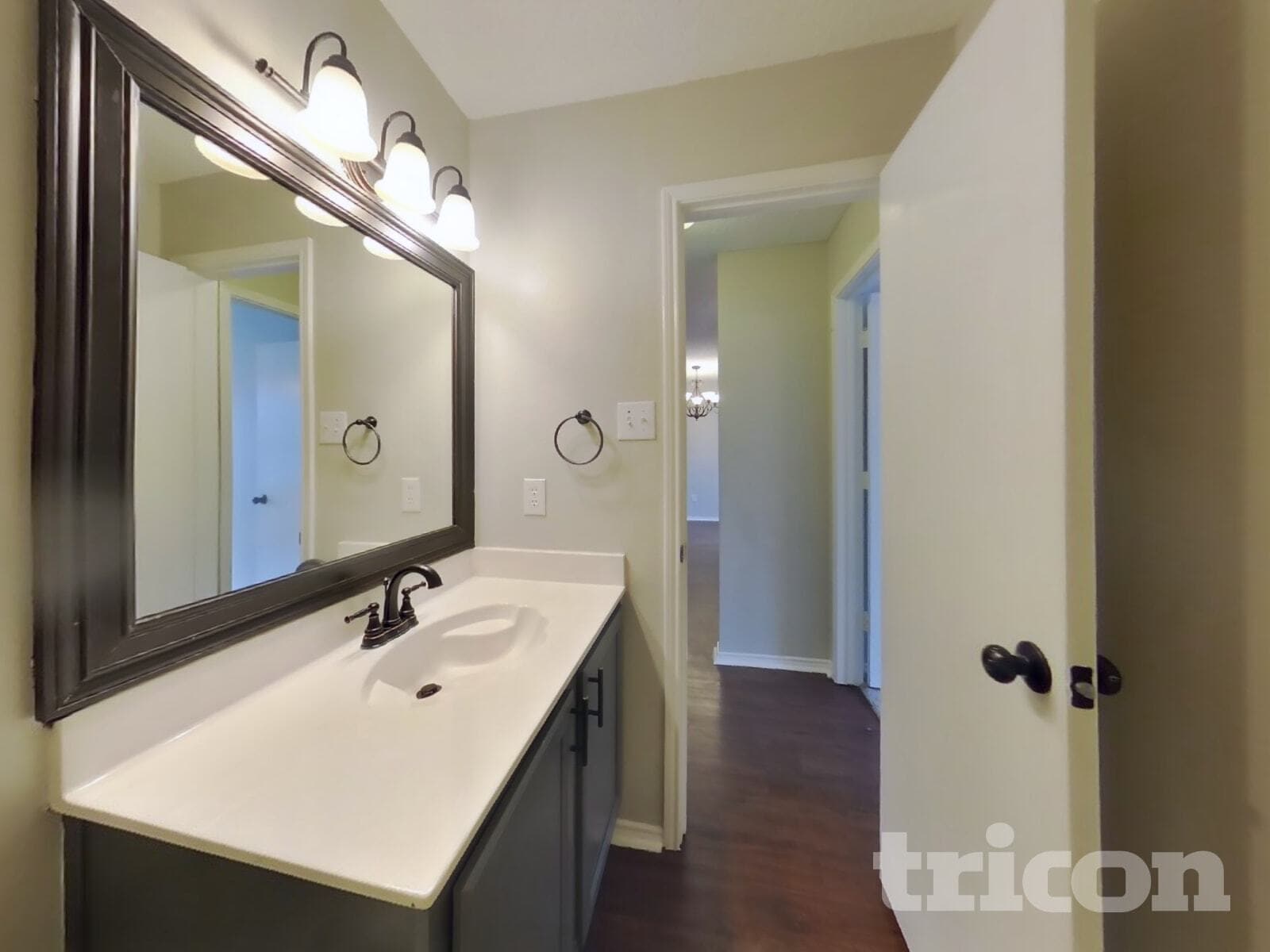 Building Photo - 1415 Lochspring Dr