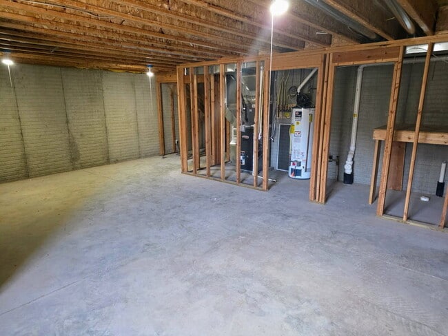 Building Photo - 2215 NW Bayberry Ln