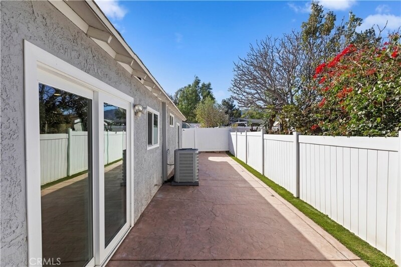 Building Photo - 1186 Willits Dr