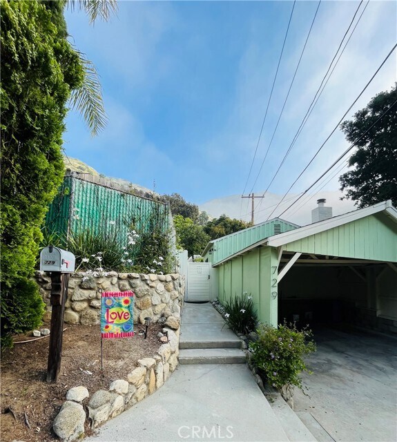 Building Photo - 729 Orange Dr