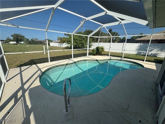 Building Photo - 1806 SE 15th Pl