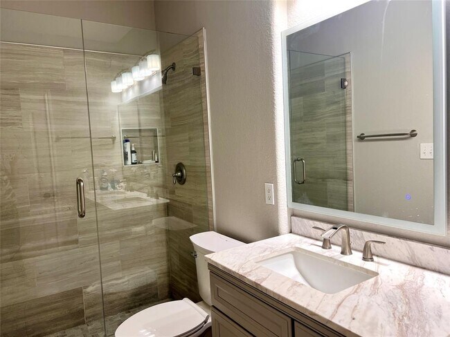 Building Photo - 13000 Bloomfield Hills Ln