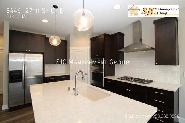 Building Photo - 8446 27th St Ct E