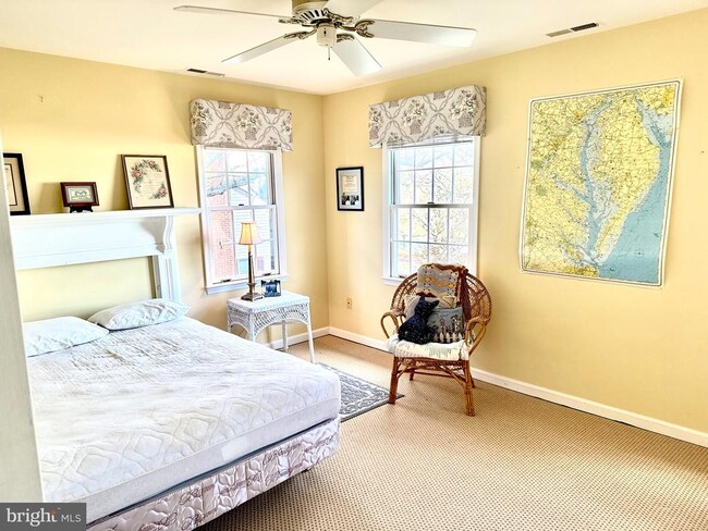 Building Photo - 102 Jl Thompson Dr