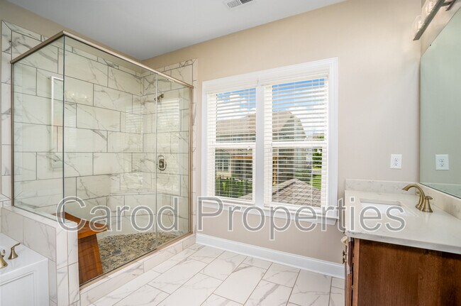 Building Photo - 5000 Hudson Mill Dr