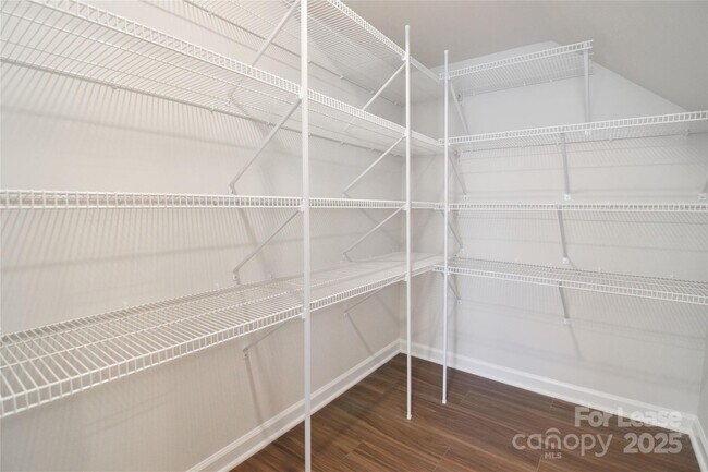 Building Photo - 261 Abersham Dr