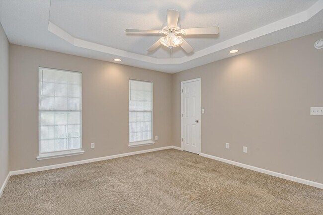 Building Photo - 2719 Davis Mill Rd