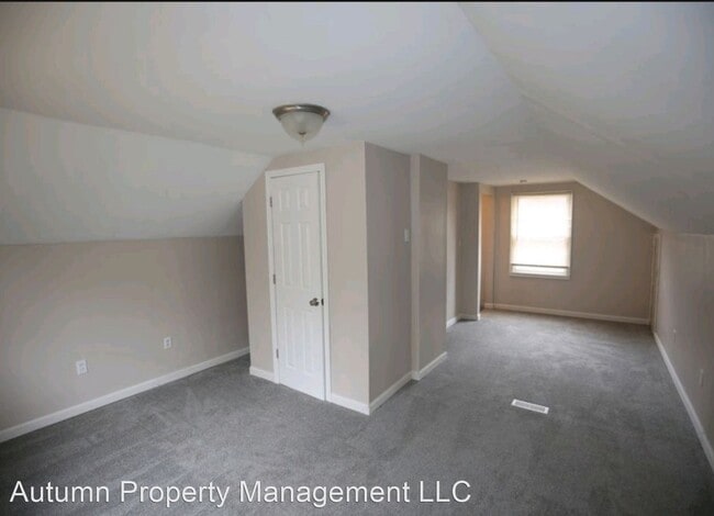 Building Photo - 3 br, 1 bath House - 1109 Shadowlawn Street