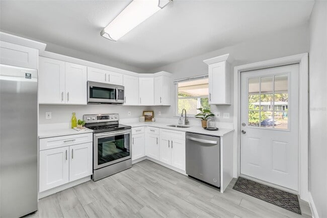 Building Photo - 4508 S 26th Ave