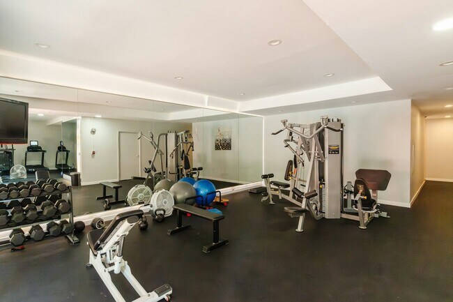 Building Photo - 2700 Cahuenga Blvd