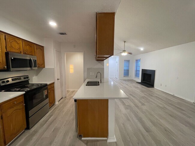 Building Photo - 2422-2424 Sherry Street