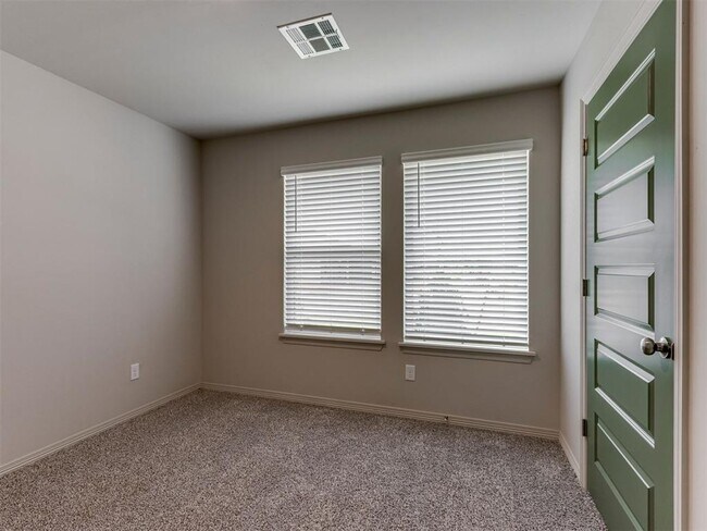 Building Photo - 10645 SW 18th St