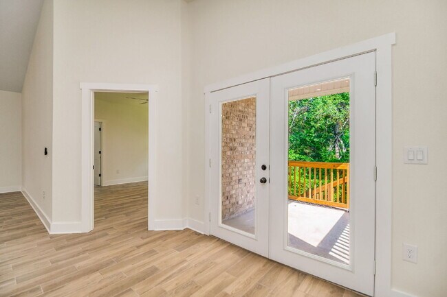 Building Photo - NEW CONSTRUCTION!