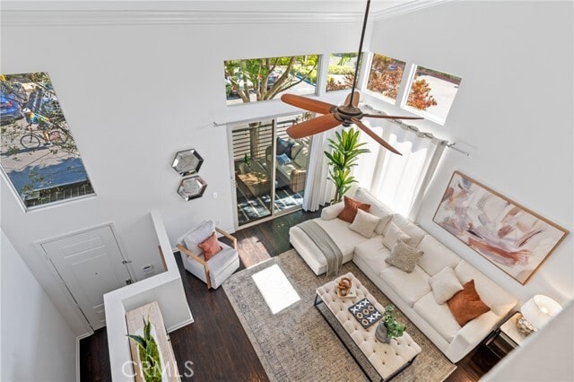 Building Photo - 5547 Strand