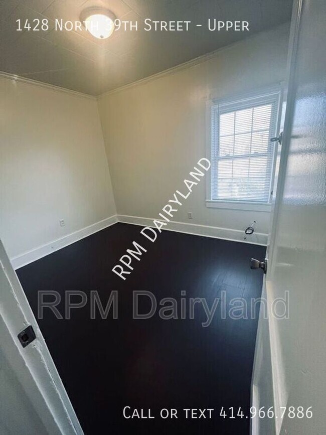 Building Photo - 1428 N 39th St