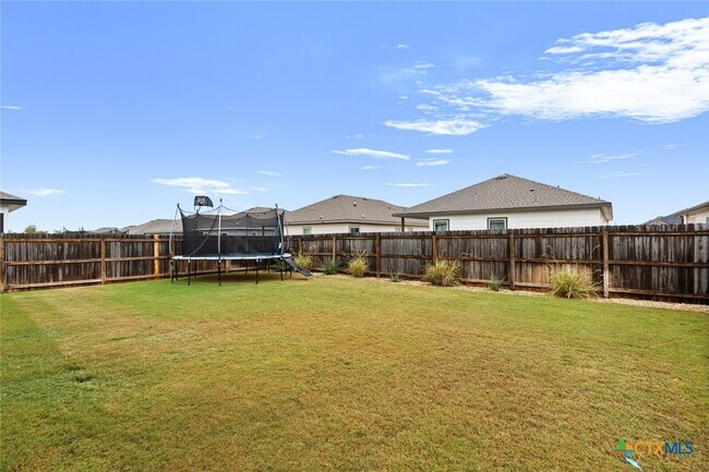Building Photo - 1614 Flatland Trl