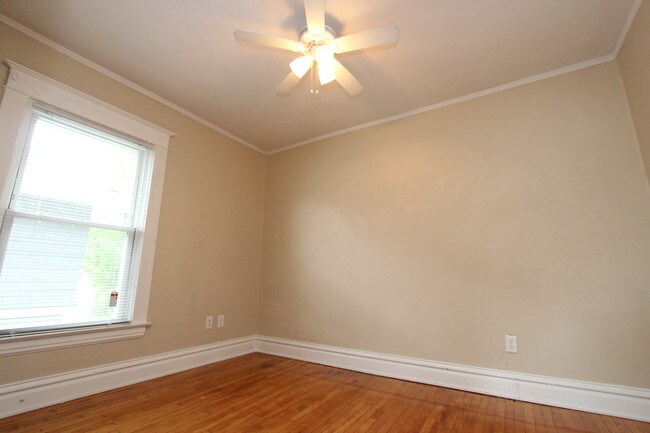 Building Photo - 1430 Sherman St SE