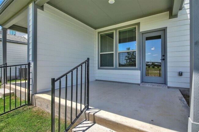 Building Photo - 2725 Woodall Dr