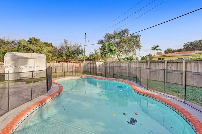 Building Photo - 1102 Meadow Lark Ave