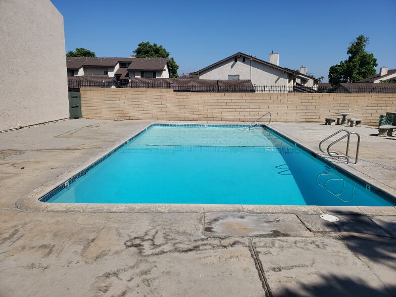 Building Photo - 2255 Cahuilla St