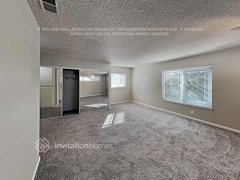 Building Photo - 23525 Arlen Dr