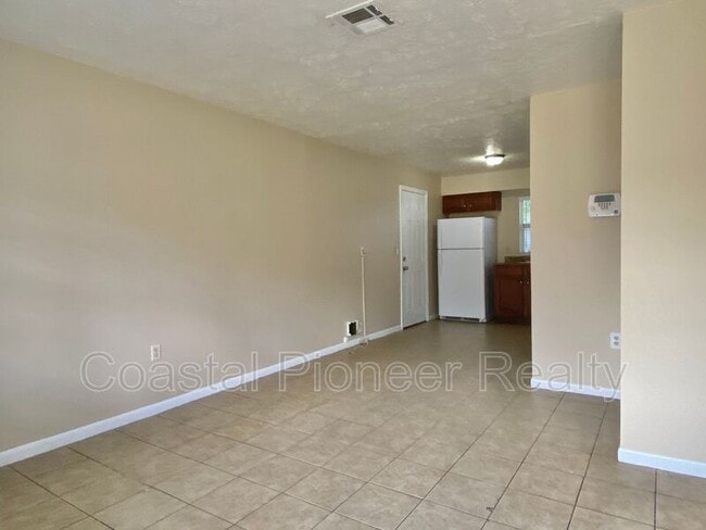 Building Photo - 1503 E 97th Ave