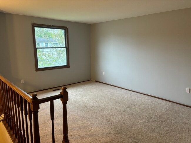Building Photo - 6261 Wynmoor Dr