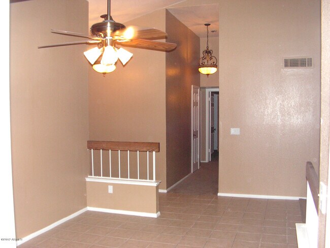 Building Photo - 6725 W Brown St