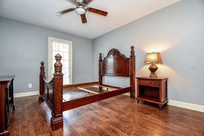 Building Photo - 1015 Kanah Ln