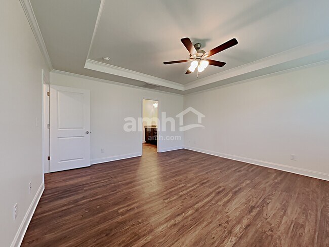 Building Photo - 161 Twin River Dr