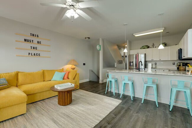 Building Photo - FURNISHED "WORK FROM HOME" RENTAL