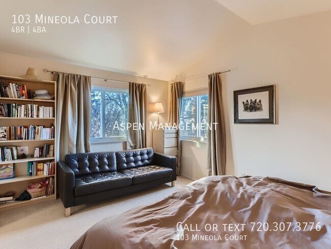 Building Photo - 103 Mineola Ct